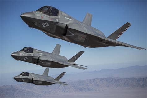F-22 vs F-35：全面对比分析