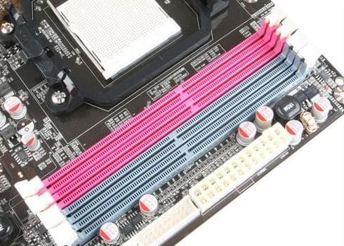 DDR2、DDR3、DDR4 内存电压的基本认识与选择技巧