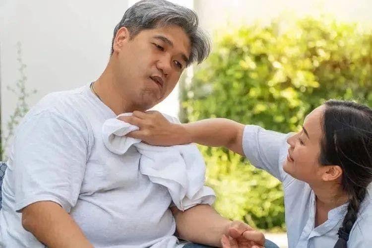 运动神经元病护理全攻略：从营养到呼吸的全方位指导