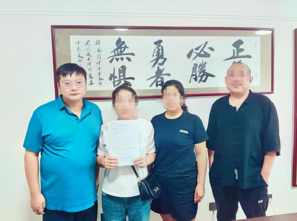 “男童骑行摔倒被碾压”司机被批捕，代理律师：刑事责任判定应审慎