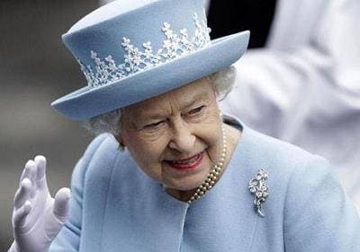 英国国王何时彻底失去权力？从光荣革命到一战的权力演变史