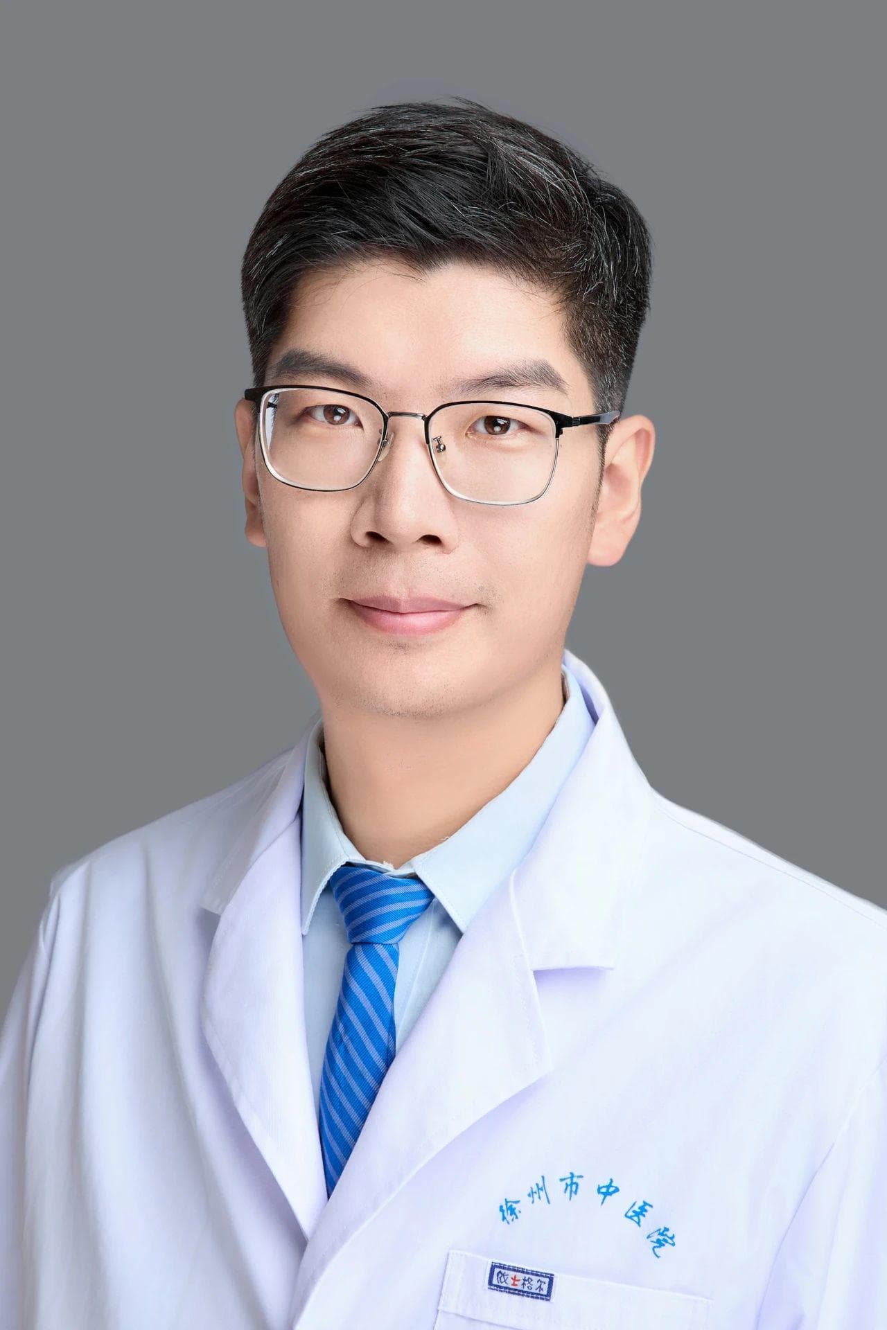 保胃健康┃“肝气犯胃”背后的秘密 情绪如何影响你的胃