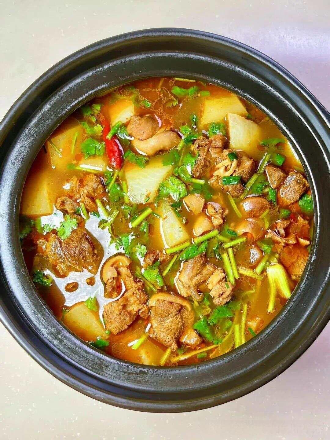 【春季养生】羊肉萝卜煲：清淡营养又美味