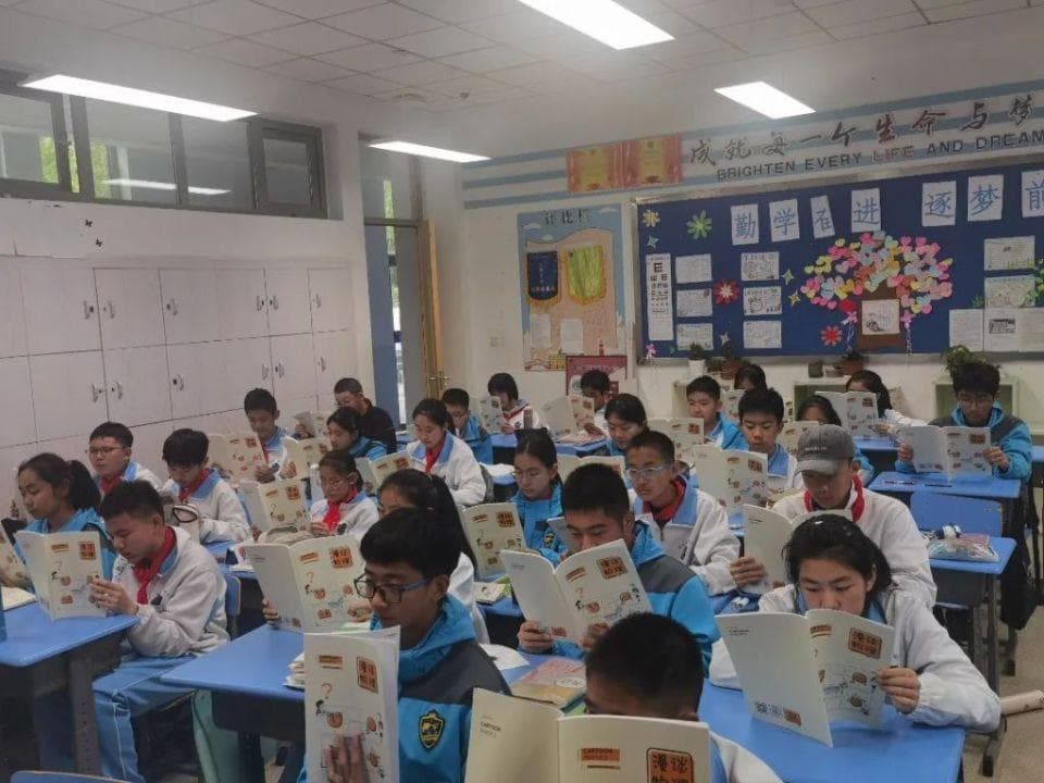 青岛物理老师赵雪：用漫画点亮物理课堂
