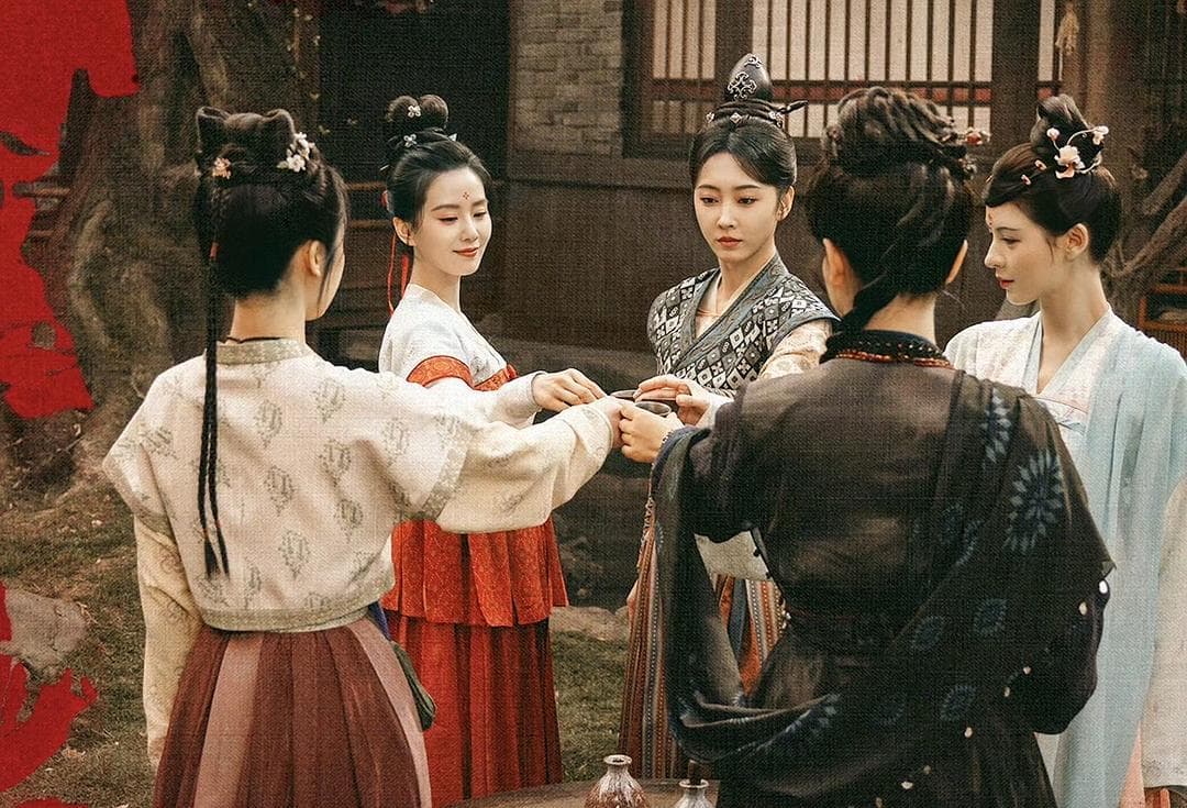 《掌心》：一场以女性智慧为刃的复仇史诗