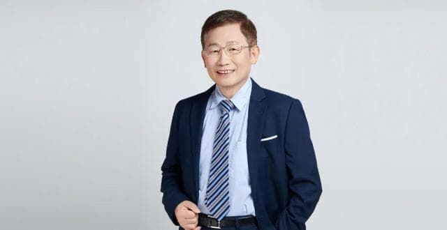 DeepSeek-R1超高幻觉率解析：为何大模型总“胡说八道”？