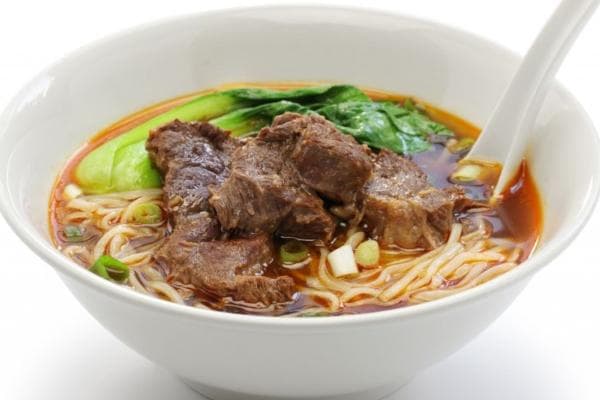 一碗牛肉面的热量是多少？从食材到热量的全面解析