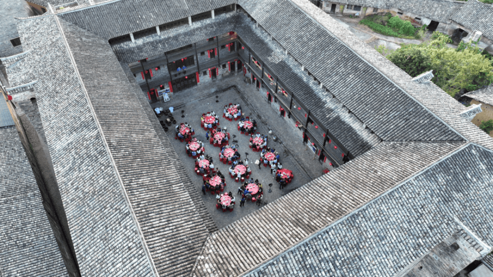 龙南：围屋里的文旅振兴之路
