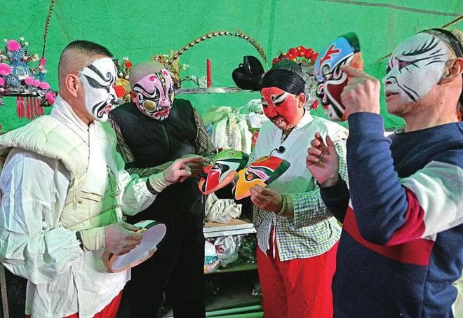 晋剧脸谱传承人王勇：在揉抹勾画间演绎戏曲文化