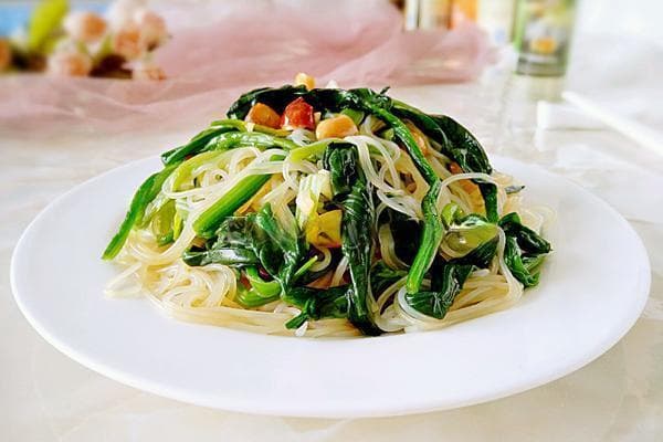 芥末菠菜的做法