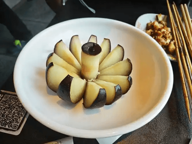 破译东北"网红美食"，冻梨的正确吃法