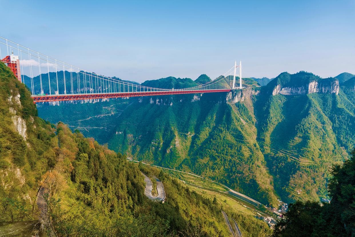 矮寨大桥景区，一桥飞架南北，尽显人类智慧与自然奇观