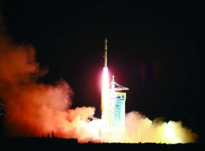 从“量子”到“墨子”：小小卫星如何组成太空中的量子星座？