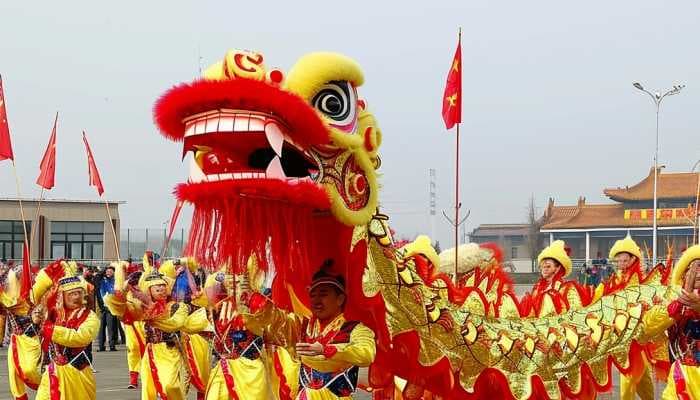 舞龙舞狮的习俗是怎么产生的？揭秘这一传统文化的历史渊源