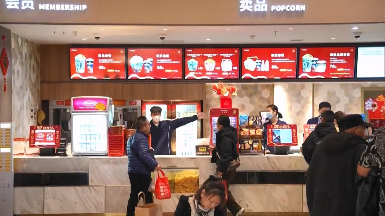 2025年春节档电影：票房创新高，文化自信彰显