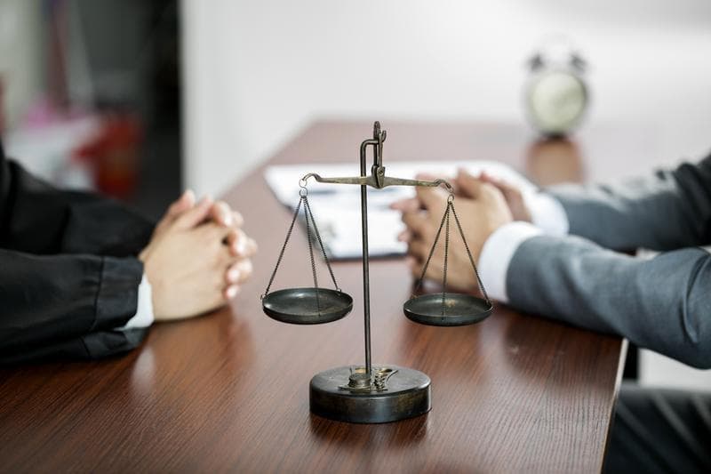 全责对方修车费谁付：交通事故责任认定与赔偿义务解析