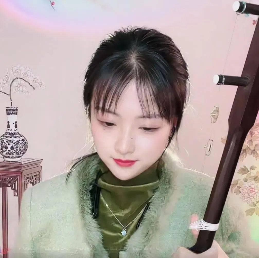 二胡的推弓与拉弓声音不一样，问题就出在速度力度的无变化上