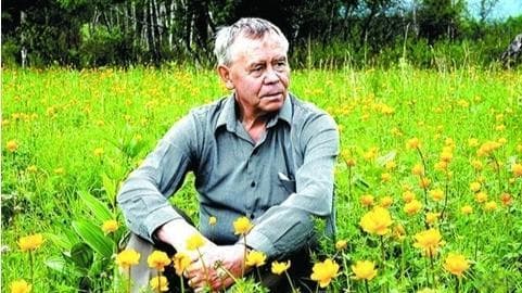 纪念作家拉斯普京逝世10周年：他的道德探索，牵动着俄罗斯人不变的"乡愁"