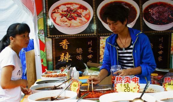 湖北十大经典美食：从早餐到夜宵，每一道都别具风味