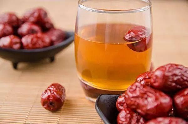 红枣泡水喝会升血糖吗？