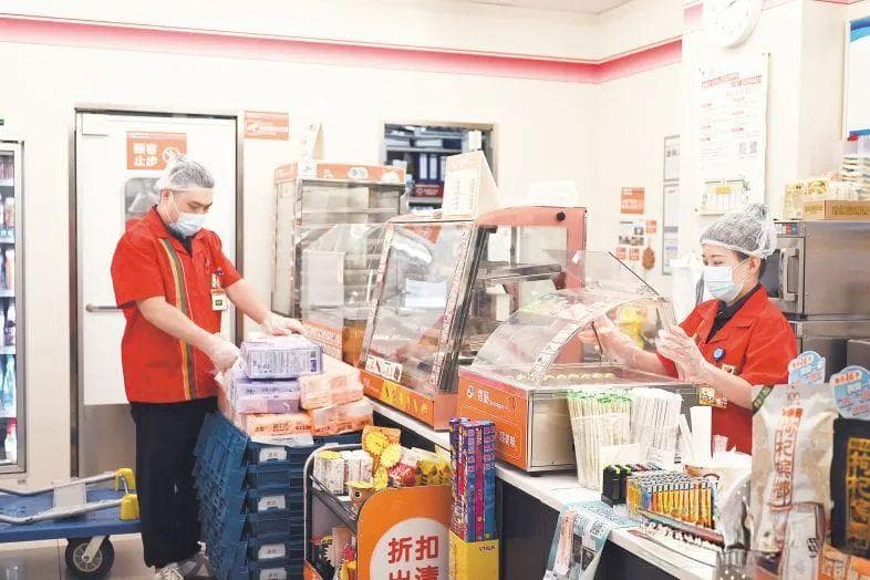 五一商圈24小时便利店，不夜星城的温馨补给站