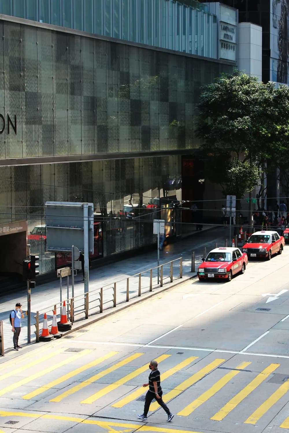 香港身份证完全指南：临时与永久身份大不同