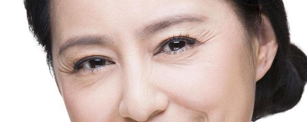 鱼尾纹：眼角的初老信号与应对策略