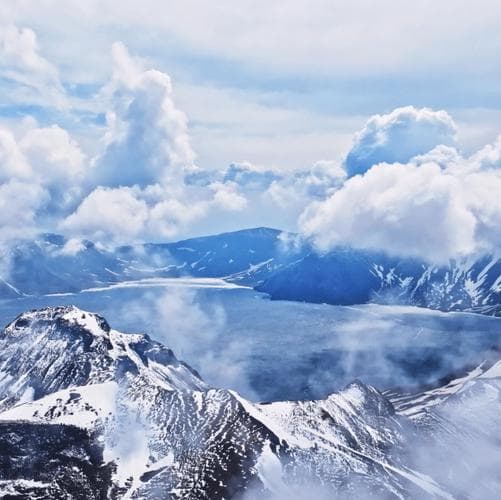 长白山的景色都有哪些？长白山：你不可错过的绝世美景！