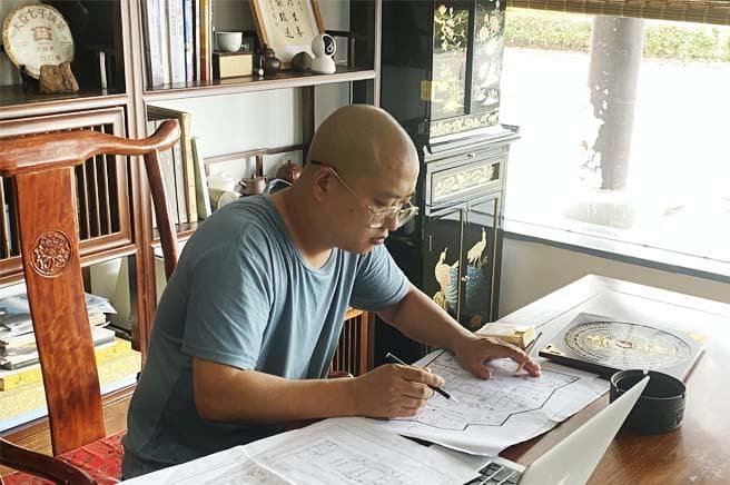 办公室靠山摆放泰山石风水禁忌
