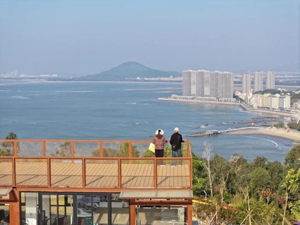 创意彩绘点亮无敌海景，阳西北额岭打造海岛度假新地标