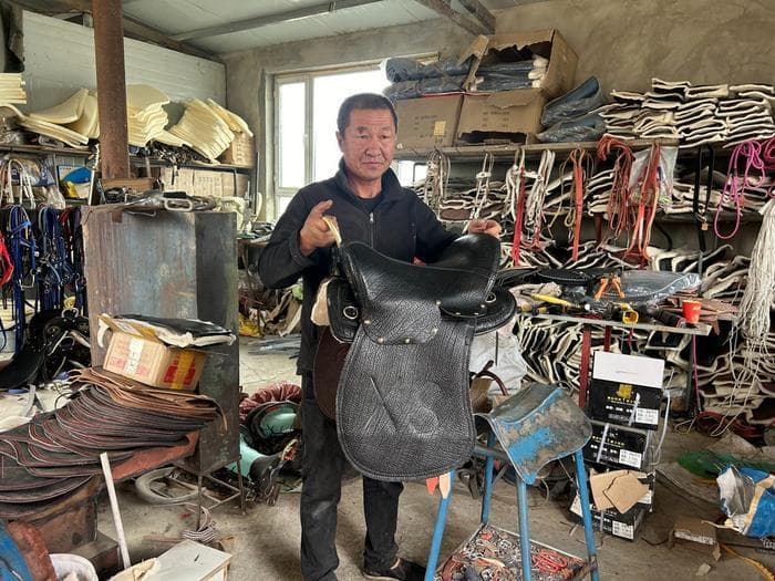 吉木萨尔：“马产业”助力致富“加速度”