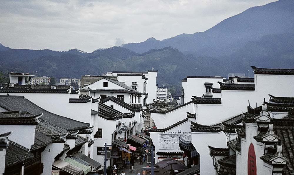 自驾游青岛近郊区攻略路线（现在自驾去青岛受限制吗）