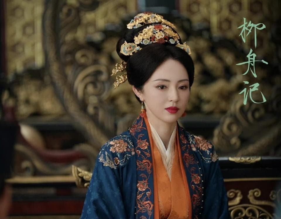 董璇化身狠辣太后：用反差角色展现演技突破