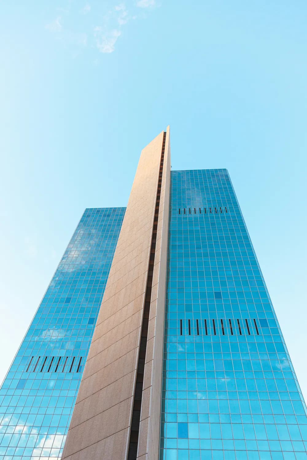 建行异地取款手续费大调整：本行全免，跨行涨至1%