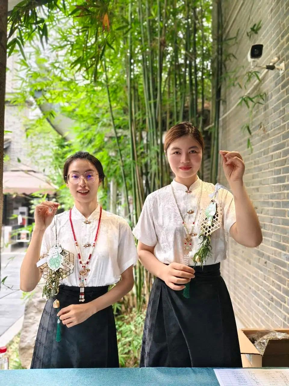 屈贾之乡过端午——贾谊故居讲解员着汉服开展特色讲解