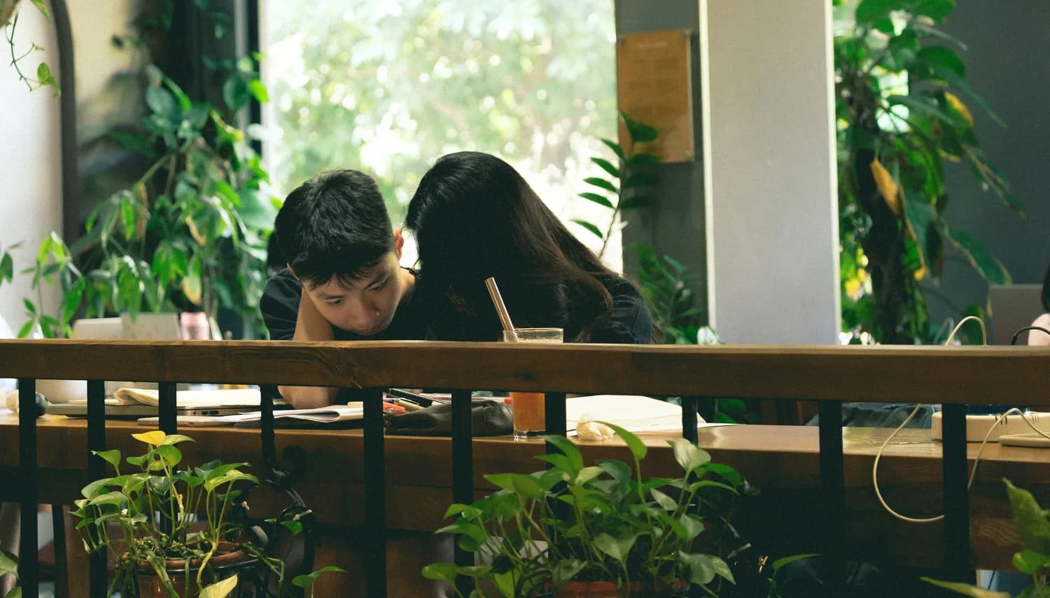 心学问家庭教育教你引导17岁孩子恋爱观