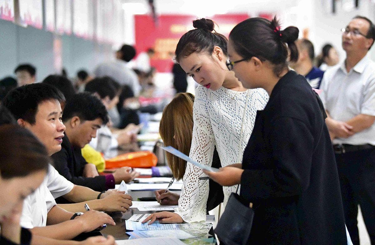 大学生就业难，难在教育与市场脱节？