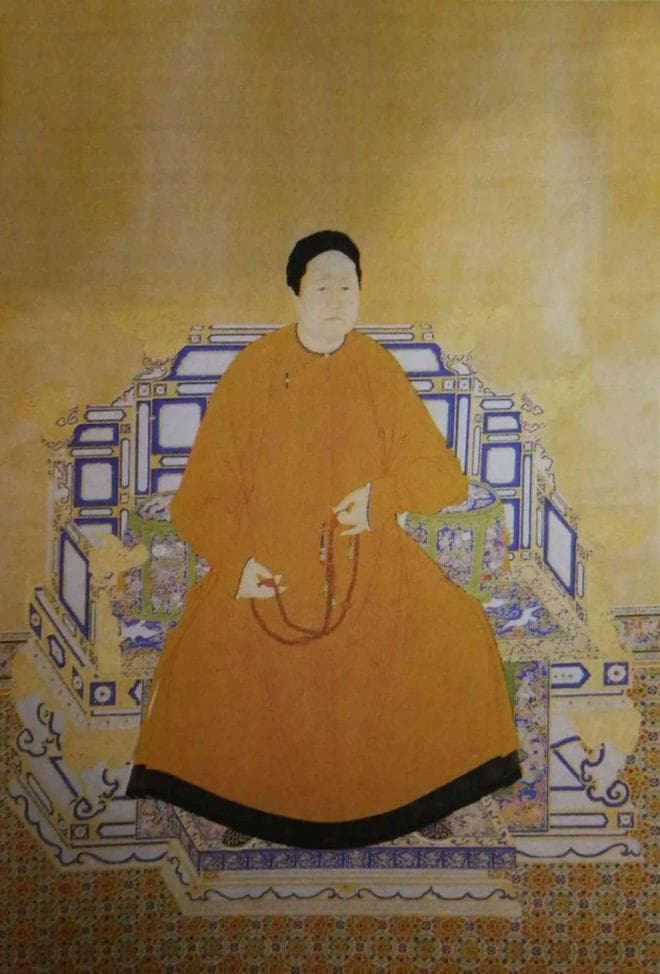 苏麻喇姑墓穴被发掘，一口大缸，揭穿了康熙皇帝的一个百年谎言