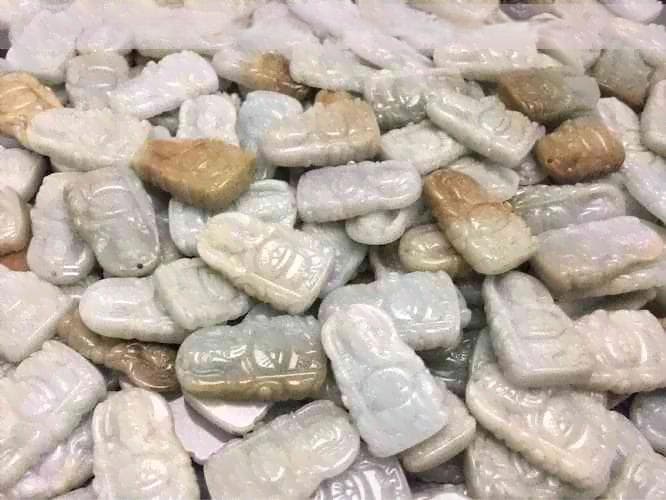 非洲翠的价值评估与市场行情分析：探究其价格、收藏与投资潜力