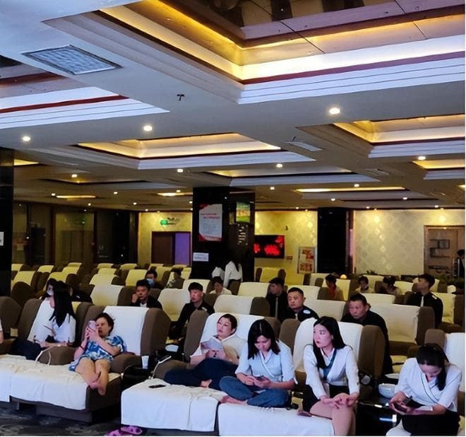 “洗浴中心”怎么突然没人了？4点原因让顾客不再敢去，你还去吗