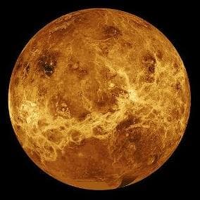 金星：地球的“姊妹星球”与神秘面纱