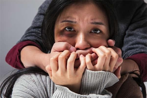 不实名制开直播犯法吗？法律风险与治理措施全解析