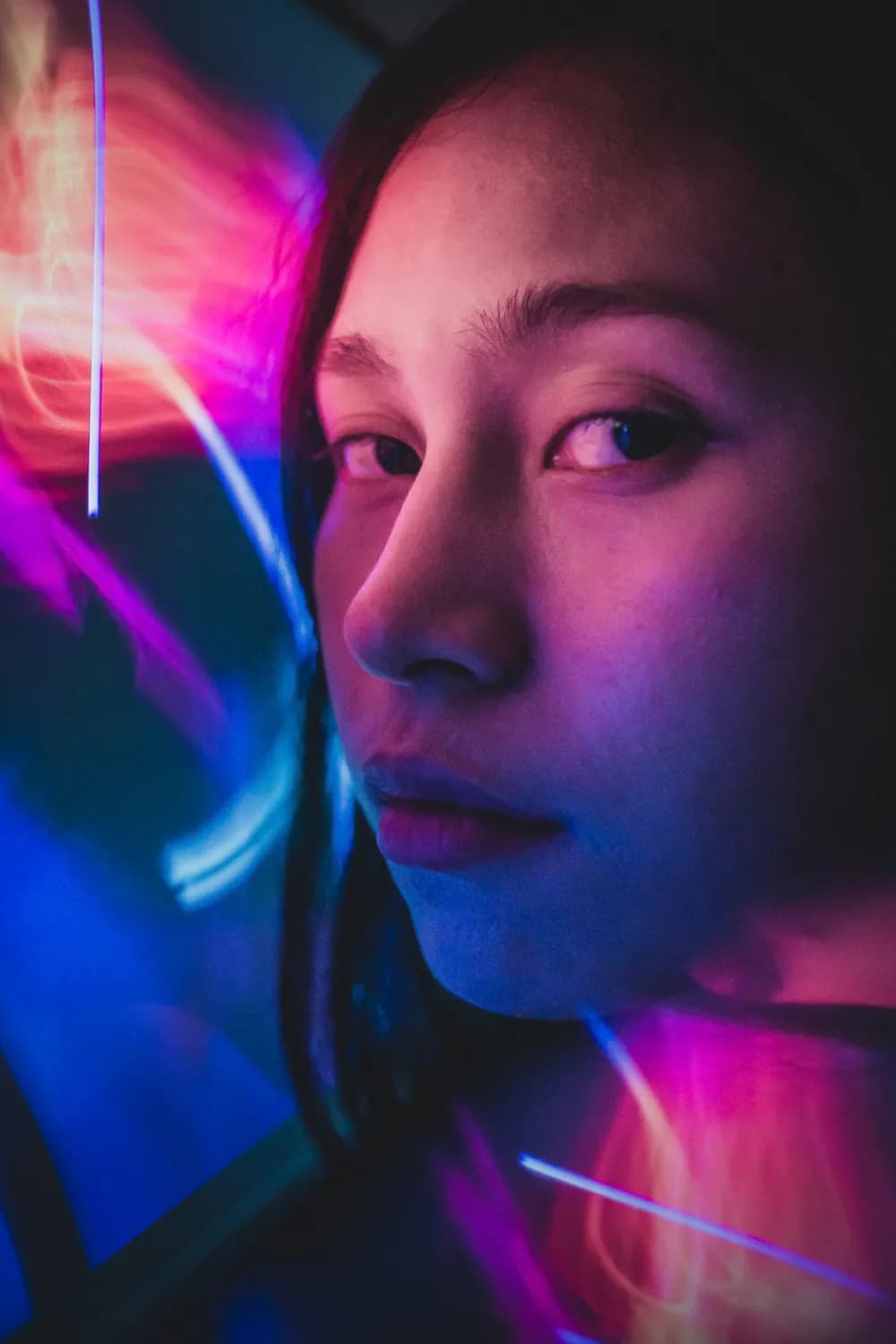 《热辣滚烫》票房33亿背后：AI换脸技术如何玩转电影宣发？