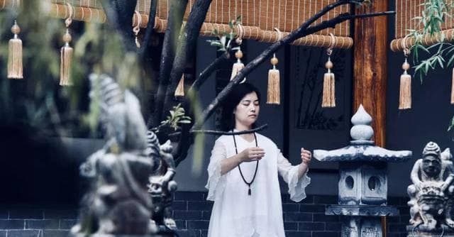 站桩和扎马步：武术内功与外功的完美结合