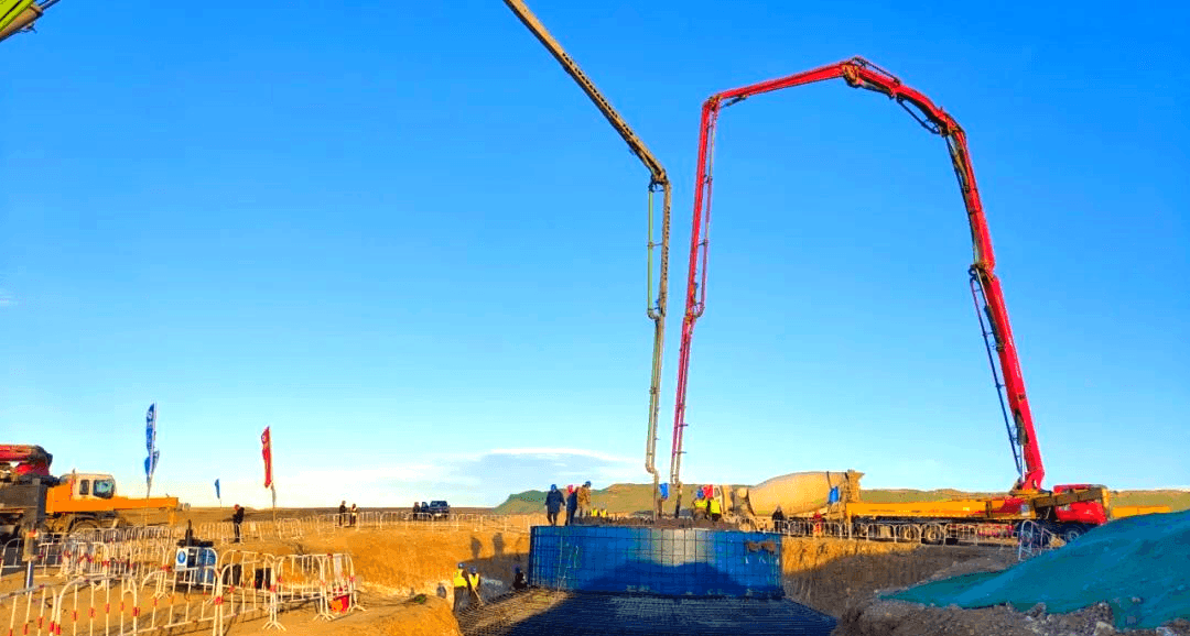 重能新疆天山北麓新能源基地项目主体施工全面启动