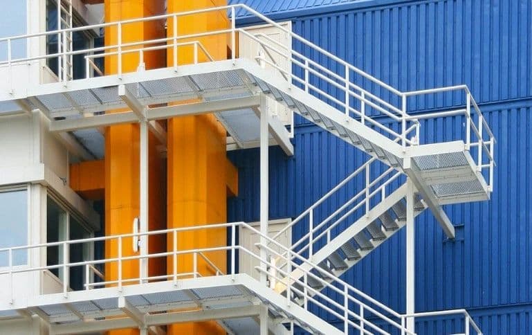关于室外钢楼梯要不要涂防火涂料的新说法
