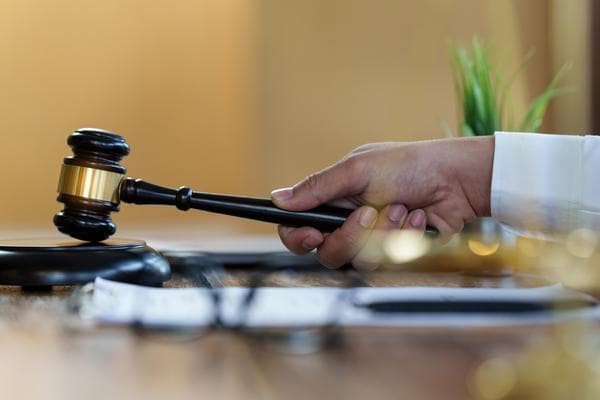 刑事案件上诉：请律师的必要性分析