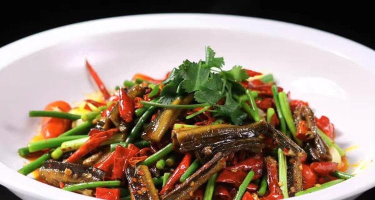 蒜子红烧黄鳝的做法（家常菜）