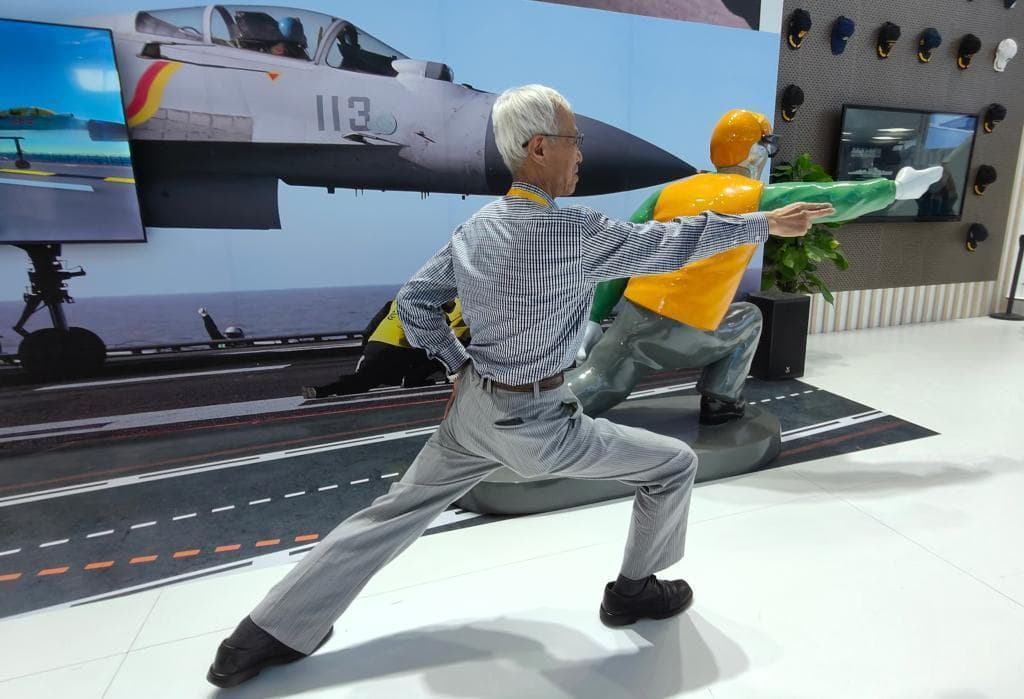 从中国航展看新时代海军航空兵建设发展成就