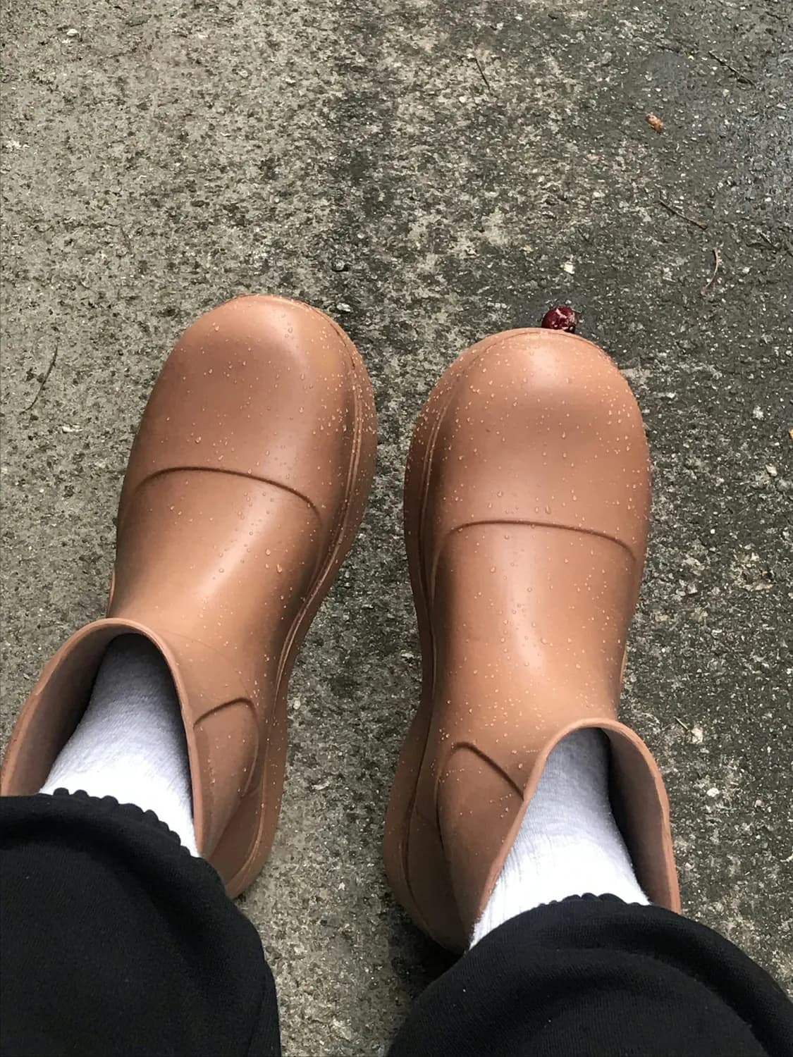 秋冬必备！天然橡胶雨鞋选购指南